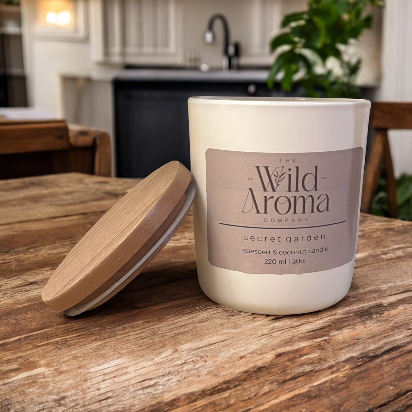Secret Garden | White Jar Candle