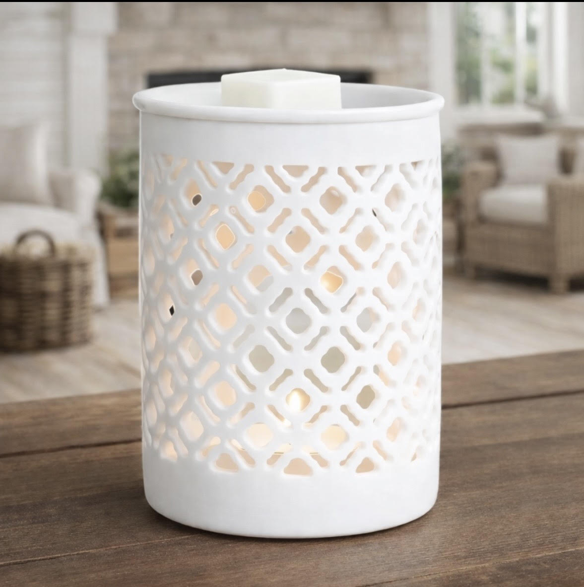 White Matte Lattice Wax Burner